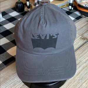 Gray Levi’s baseball cap